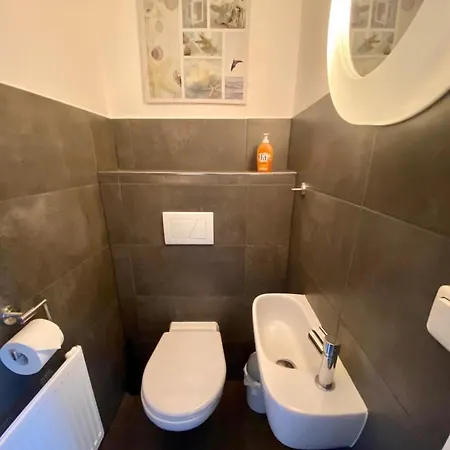 1516 - Duenenresidenz Wg 6 *